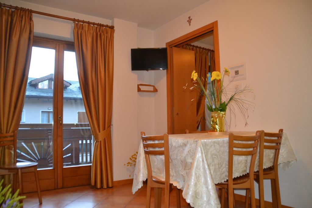 Baita Dei Pini Campodolcino Kamer foto